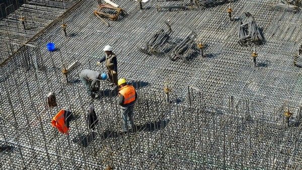 A munkavédelem iparág a speciális és innovatív technológiáknak köszönhetően egyre jobb minőségű és egyre magasabb színvonalú munkavédelmi felszerelést, eszközöket és kiegészítőket gyártanak, hiszen a cél a munkavállalók teljes körű védelme.