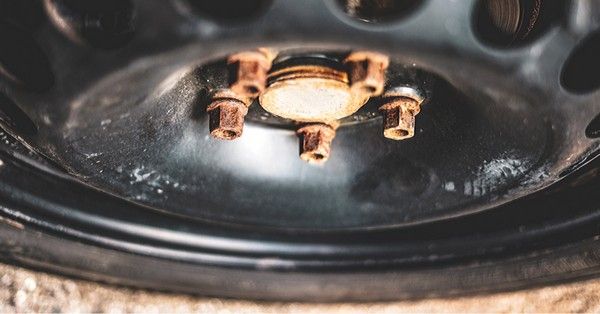 A rozsda ipari és otthoni környezetben egyaránt előfordul, eltávolításának lehetőségei a kiterjedéstől függenek.